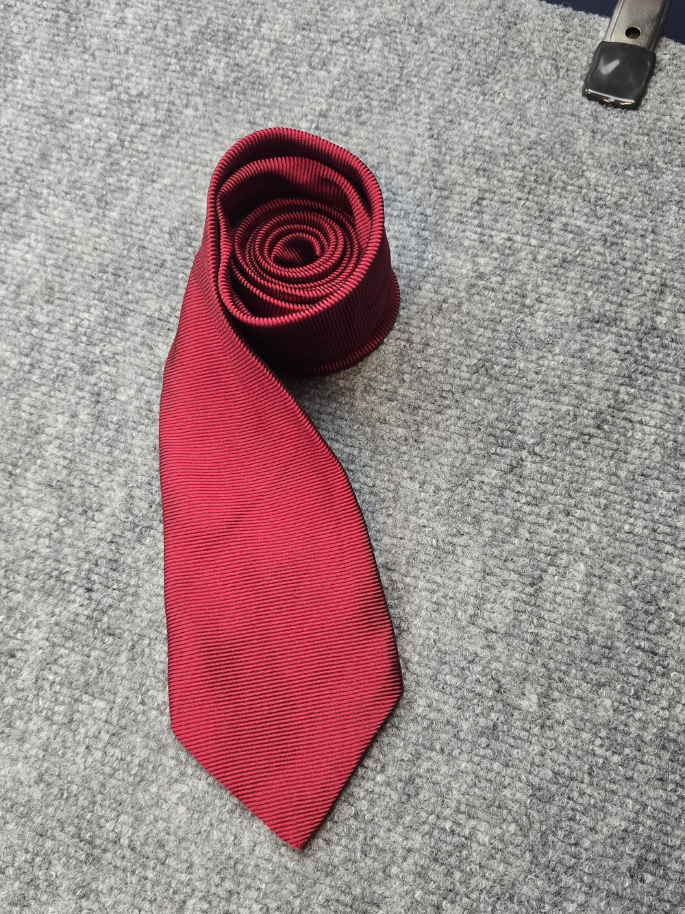 Brooks Brothers Makers Solid Red Ribbed Silk Tie Made in USA XL Classic Necktie
